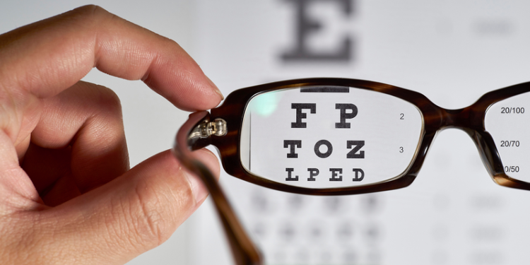 خطر نزدیکبینی بیشتر با افزایش زمان استفاده از صفحه نمایش