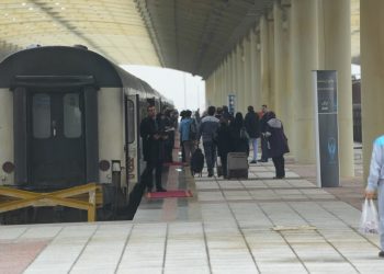 قطار پنج‌ستاره کرمانشاه –  مشهد افتتاح شد