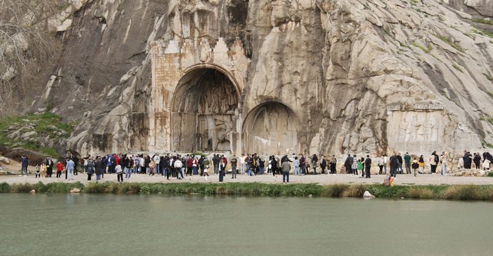 بازدید ۷۷۳ هزار نفر از جاذبههای گردشگری کرمانشاه/ اسکان بیش از ۱۷۶ هزار نفر در استان