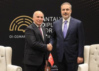 وزیر خارجه ترکیه به بغداد سفر می‌کند