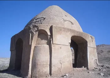 چهار تاقی سیاه گل معبدی از عهد اشکانیان