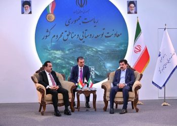 معاون رئیس جمهور: بایستی ایران و اقلیم کردستان به یک مانیفست توسعه مشترک و برنامەریزی واحد برسند