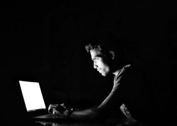 آیا افراد شب زنده‌دار بیشتر در معرض افسردگی هستند؟