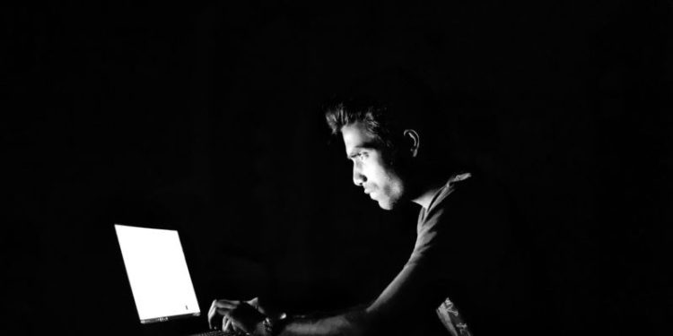 آیا افراد شب زندهدار بیشتر در معرض افسردگی هستند؟