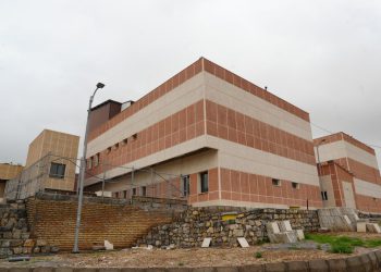 استاندار کرمانشاه پیگیر تکمیل بیمارستان ثلاث باباجانی شد/پیشرفت ۹۰ درصدی بیمارستان ۳۲ تختخوابی ثلاث باباجانی