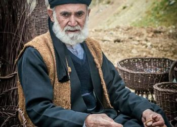 صنعتگر، صنایع دستی کرمانشاه درگذشت