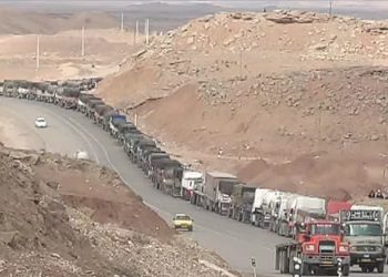 تردد بیش از نیم میلیون کامیون حامل کالاهای صادراتی در مرزهای پنج گانه کرمانشاه