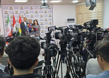 استاندار حلبچه تاکید کرد: توافق برای گسترش تعاملات دانشگاهی، درمانی و گردشگری میان کرمانشاه و حلبچه
