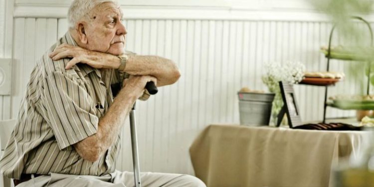 ارتباط بین نشستن طولانی مدت و کوچک شدن مغز