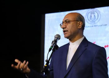 استاندار کرمانشاه: رونق توریسم درمانی را با جدیت حمایت می کنیم/ تاکید بر توسعه زیرساختهای هوش مصنوعی در استان