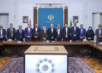 دیدار پزشکیان با استانداران استان‌های مرزی ایران و اقلیم کردستان عراق