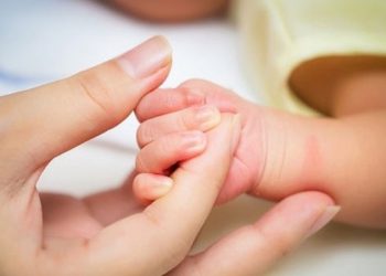 میانگین سن مادران ایرانی در اولین فرزندآوری حدود 27 سال است