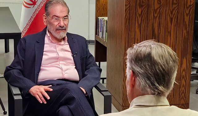 شمخانی: همه تحریمها فوراً لغو شود، ایران آماده توافق فوری است