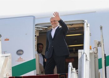 سفر پزشکیان به تعویق افتاد