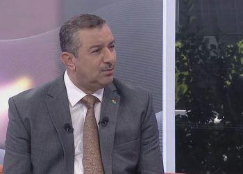 نشست دو ساعتە رئیس جمهور ایران با استانداران اقلیم کردستان بە زبان کردی بودە است