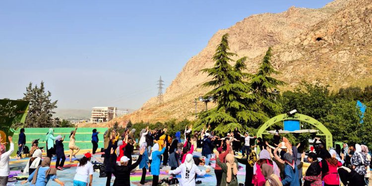 پارک کوهستان کرمانشاه مزین به حضور پیلاتس کاران استان شد