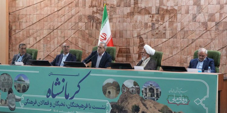 پزشکیان:  چه بخواهند صلح کنند و چه نخواهند، این ملت به پشتوانه قدرت الهی کشور را خواهد ساخت