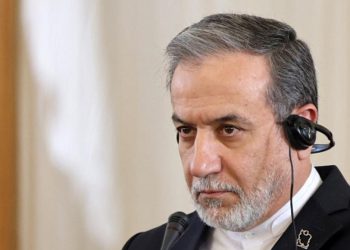 وزیر خارجە ایران راهی قطر و عربستان می‌شود