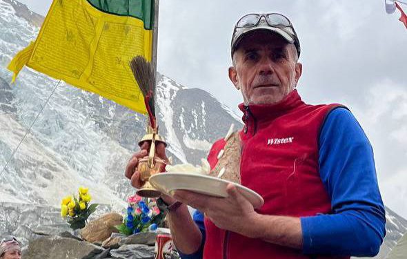 رضا شهلایی، کوهنورد دوران: کرمانشاه جغرافیا و ژنتیک خوبی برای کوهنوردی دارد، اما برای جوان کرمانشاهی گران تمام می شود!