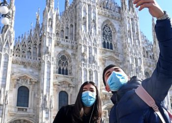 گەشتیاری جیهان بۆ ئامارەکانی ساڵی 1990 دەگەڕێتەوە