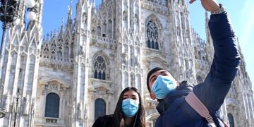 گەشتیاری جیهان بۆ ئامارەکانی ساڵی 1990 دەگەڕێتەوە