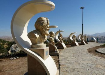 ئاویەر، پەناگەی خۆشی و ناخۆشییەکانی خەڵکی سنە