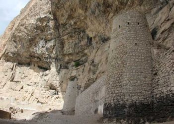 قەڵای ماکۆ؛ گێرانەوەی مێژوویەکی 3 هەزار ساڵە لە دڵی سروشت