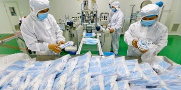 چین لە هەناردەی دەمامک دەیان ملیار دۆلار داهاتی هەبووە