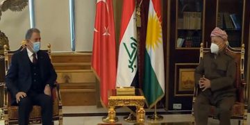 چاوپێکەوتنی مەسعود بارزانی و وەزیری بەرگری تورکیا