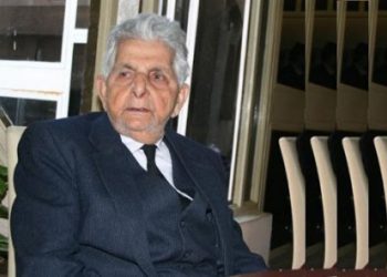 عادل حەمە کەریم ڕێز لە حەفتا ساڵ خزمەتی هونەریی کەریم کابان دەگرێت