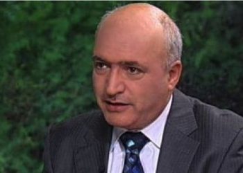 ناسر قەندیل: داعش تەنیا بیانووی مانەوەی هێزەکانی ئەمریکایە لە سوریا و عێراق