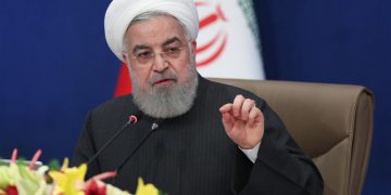 ڕۆحانی: ئەمریکییەکان قسەیان گۆڕاوە بەڵام بە کردەوە لە هەمان سەردەمی دوناڵد ترەمپدان