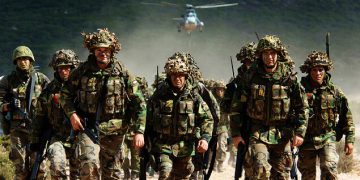 شرۆڤەکارێکی عێراقی: هێرشەکەی هەولێر بیانوویەک بۆ زیاترکردنی ژمارەی هێزەکانی ناتۆ بووە