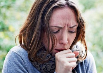 گیراوێک کە چارەسەری کۆکە دەکات