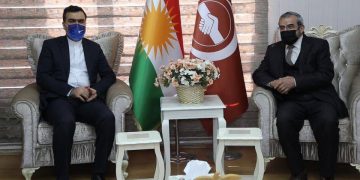 کۆبوونەوەی سەرکۆنسووڵی ئێران و ئەمینداری گشتی یەکگرتووی ئیسلامی کوردستان