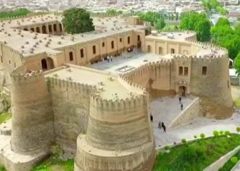 زیانەکانی کۆرۆنا لە سەر کەرتی گەشتیاریی ئێران ئاشکرا بوو