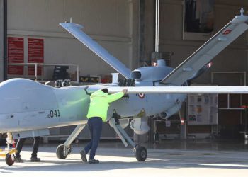 تورکیا 26 سیخوڕی لە پرۆژە سەربازییەکانی خۆیدا دەستبەسەر کرد