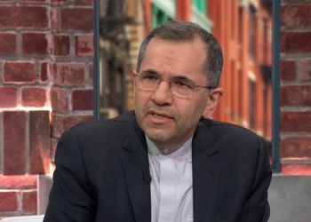 ئێران: گەمارۆ زاڵمانەکانی ئەمریکا دەسکەوتێکی نابێت