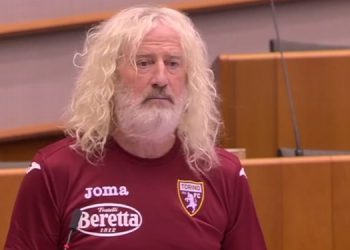 گەمارۆ زاڵمانەکانی ئەمریکا لە دژی ئێران تیرۆریزمی ئابورییە