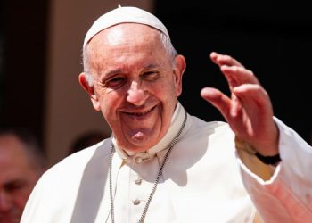 پاپا لە پاش عێراق سەردانی کام وڵات دەکات؟