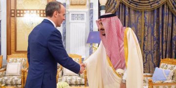 وەزیری دەرەوەی بەریتانیا: گرنگی بە مافی مرۆڤ نەدەن، لە گەڵ وڵاتان بازرگانی بکەن