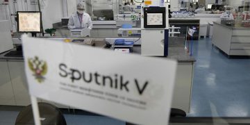 ڤاکسێنی سپۆتنیک بە هاوبەشی ڕووسیا و ئێران بەرهەم دێت