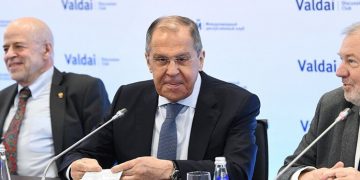 لاوڕۆڤ ڕایگەیاند: نوێنەرانی حکومەتی دیمەشق و نەیارانی سوریا ڕاستەوخۆ دانوستان دەکەن