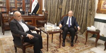 کۆبوونەوەی باڵیۆزی ئێران و وەزیری دارایی عێراق