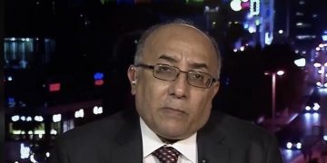 مامۆستایەکی زانکۆی کوێت: ڕێکەوتنەکەی ئێران و چین دەبێتە کێشەیەکی گەورە بۆ ئەمریکا