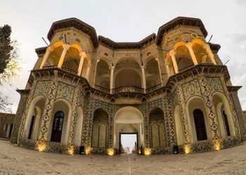 باخی شازادەی ماهان لە پارێزگای کرمان ی ئێران