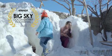 خانمە سینەماکاری ئێرانی لە ئەمریکا خەڵات کرا