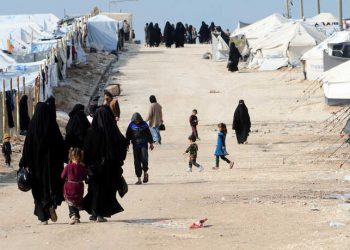 مۆسکۆ و دیمەشق: بەرپرسانی کورد کۆنتڕۆڵی کەمپی هولیان لە دەستداوە