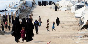 مۆسکۆ و دیمەشق: بەرپرسانی کورد کۆنتڕۆڵی کەمپی هولیان لە دەستداوە