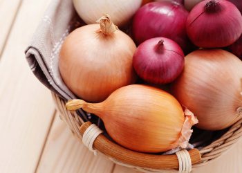 پیاز خۆراکێکی پێویستی ڕۆژانەیە بەڵام هەندێک کەس نابێت بیخۆن